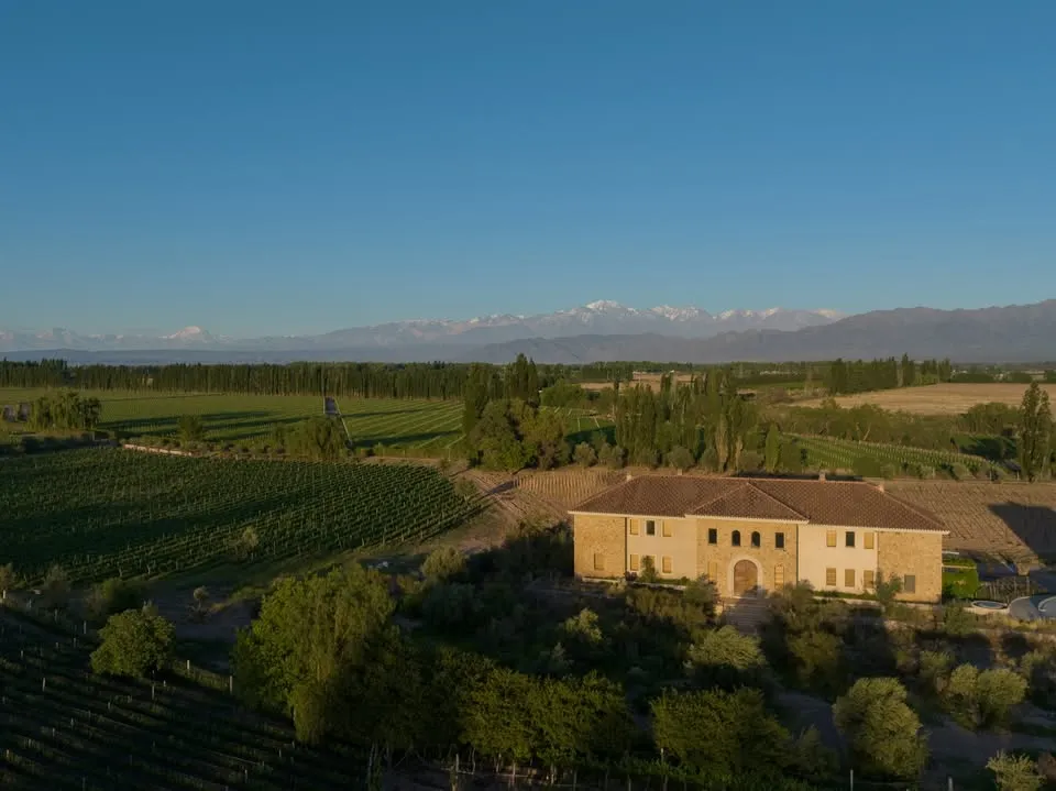 Bodega Krontiras