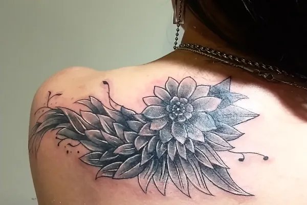 Luigi Gross - Tatuajes y piercings