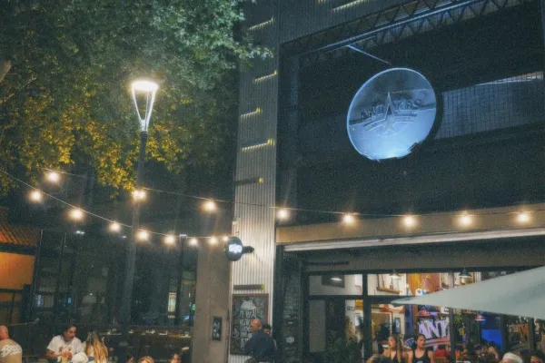 Antares Mendoza