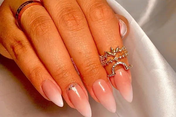 Eugenia Tabali Nails