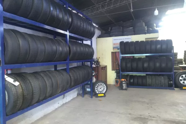 Gomería, Lubricentro y Lavadero Lobito