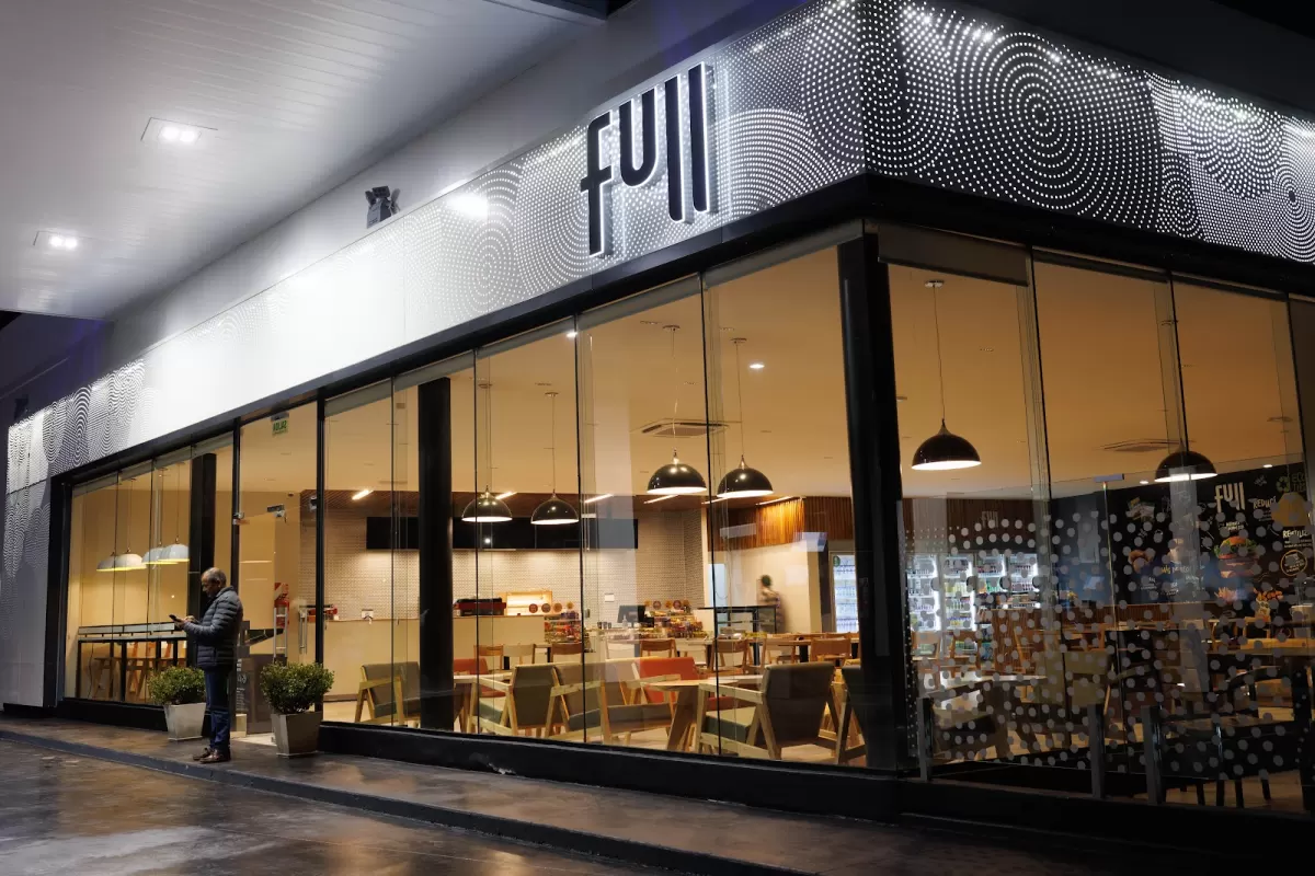 YPF "El Triángulo"