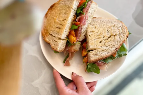 TENCA café & brunch