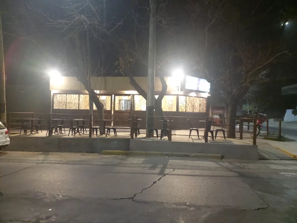 Pizzería La Tapera