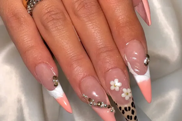 Eugenia Tabali Nails