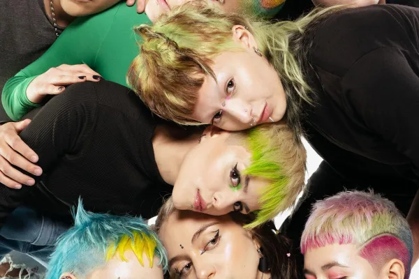 CHROMATICA - Hair & Makeup Studio
