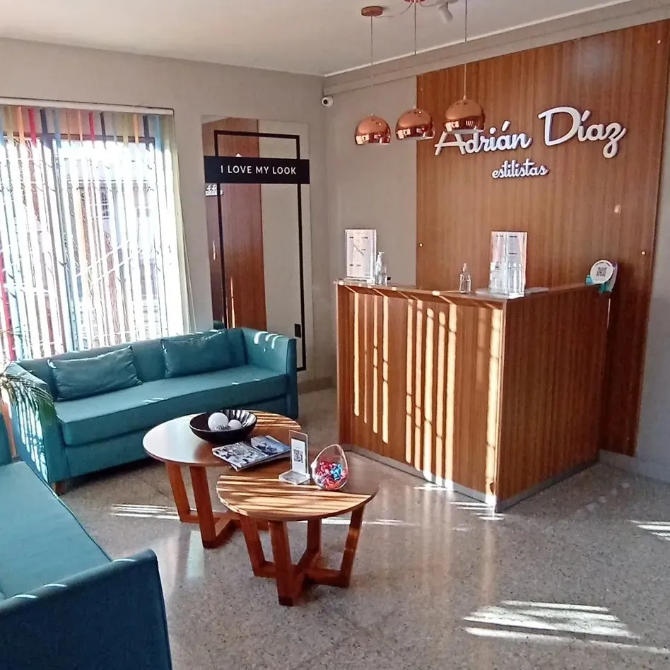 Adrián Díaz Estilistas