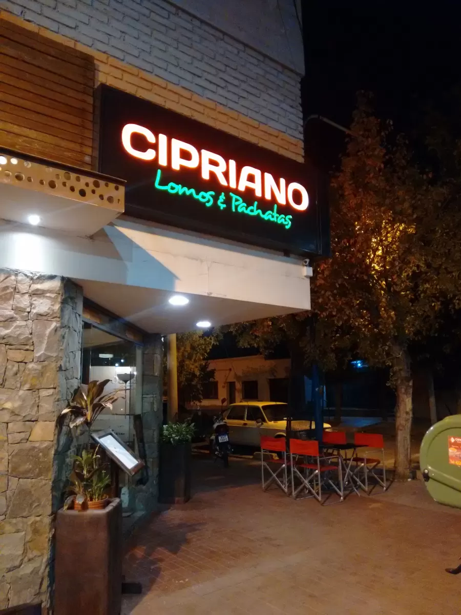 Cipriano Lomos & Pachatas