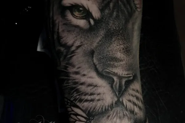 Charly Mosh Tattoo