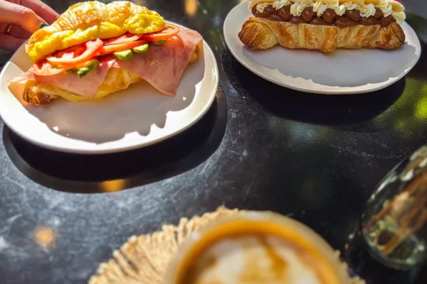 TENCA café & brunch