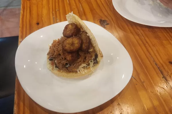 Deli Arepa Food