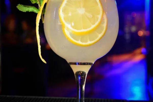 H52 BAR