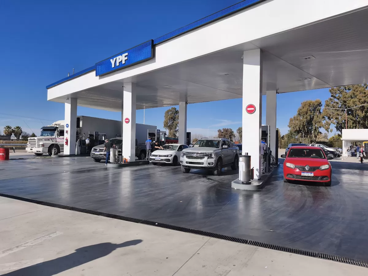 YPF "El Triángulo"