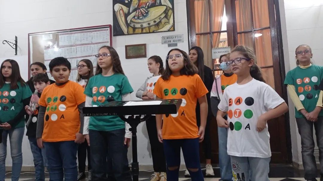 Escuela Artística "Julián Aguirre"